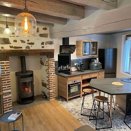 Maison De Village Avec Vue 4/5 Personnes Lou Rouchou Voutezac Zewnętrze zdjęcie